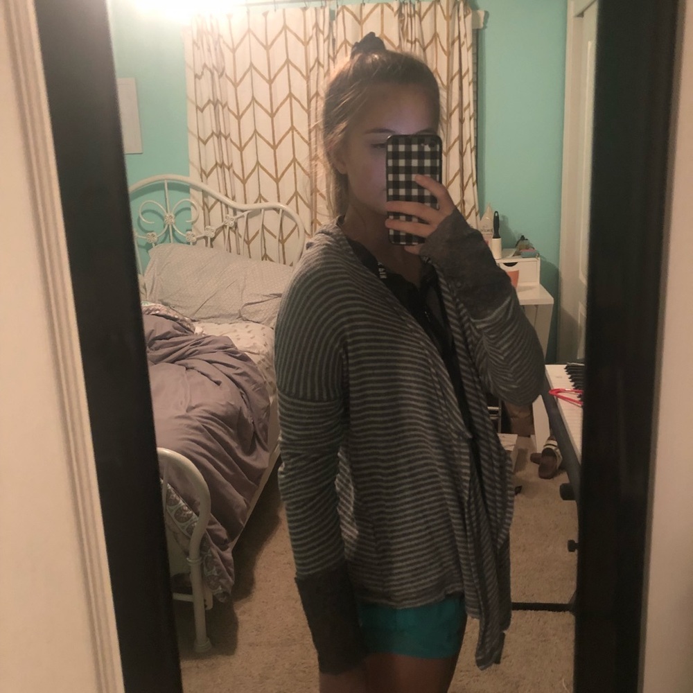 abrocombie cardigan